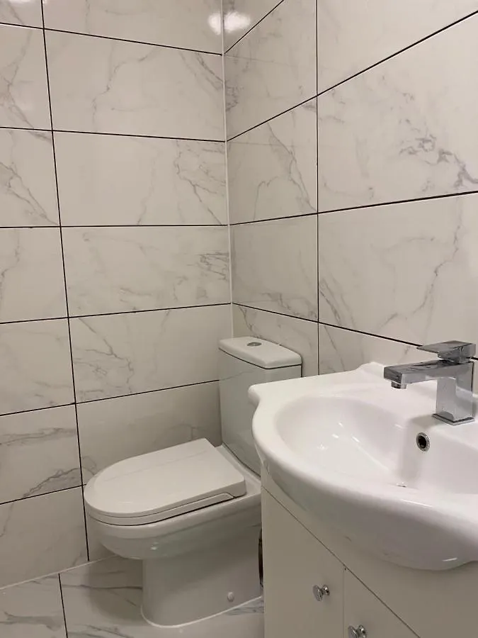 3 Bedroom New York Inspired Apartment Swansea